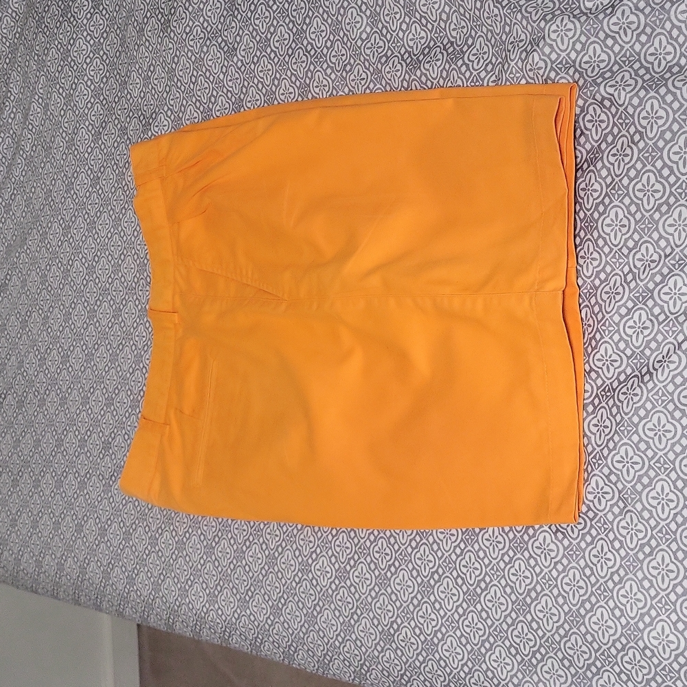 9" Gold School Chino Short